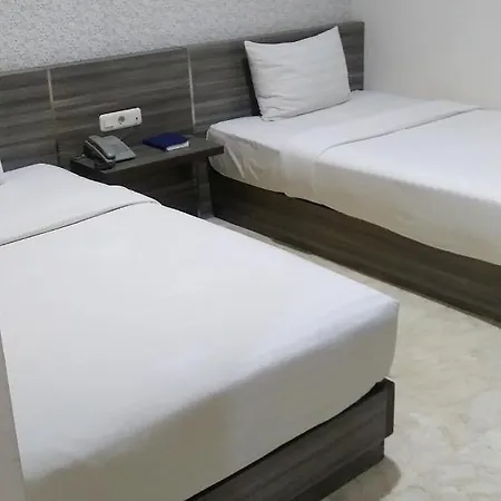 Tulip Guest House Bandung Extérieur photo